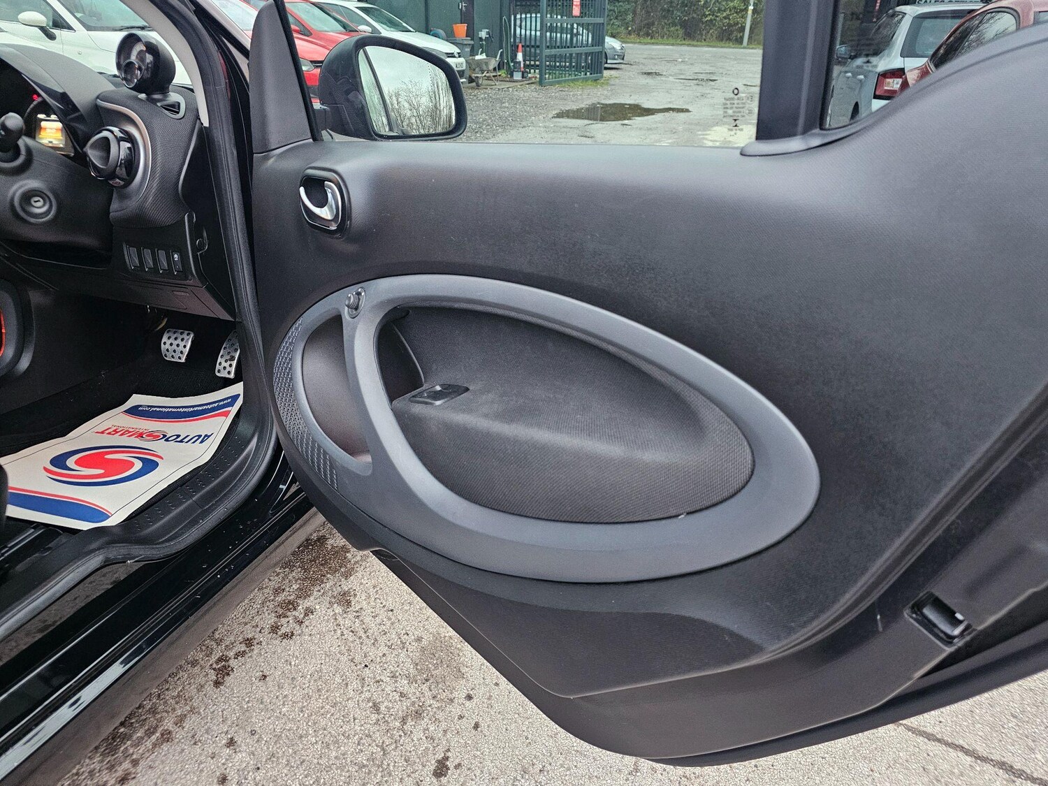Used smart fortwo 2019 for sale - 76634033: Photo 22