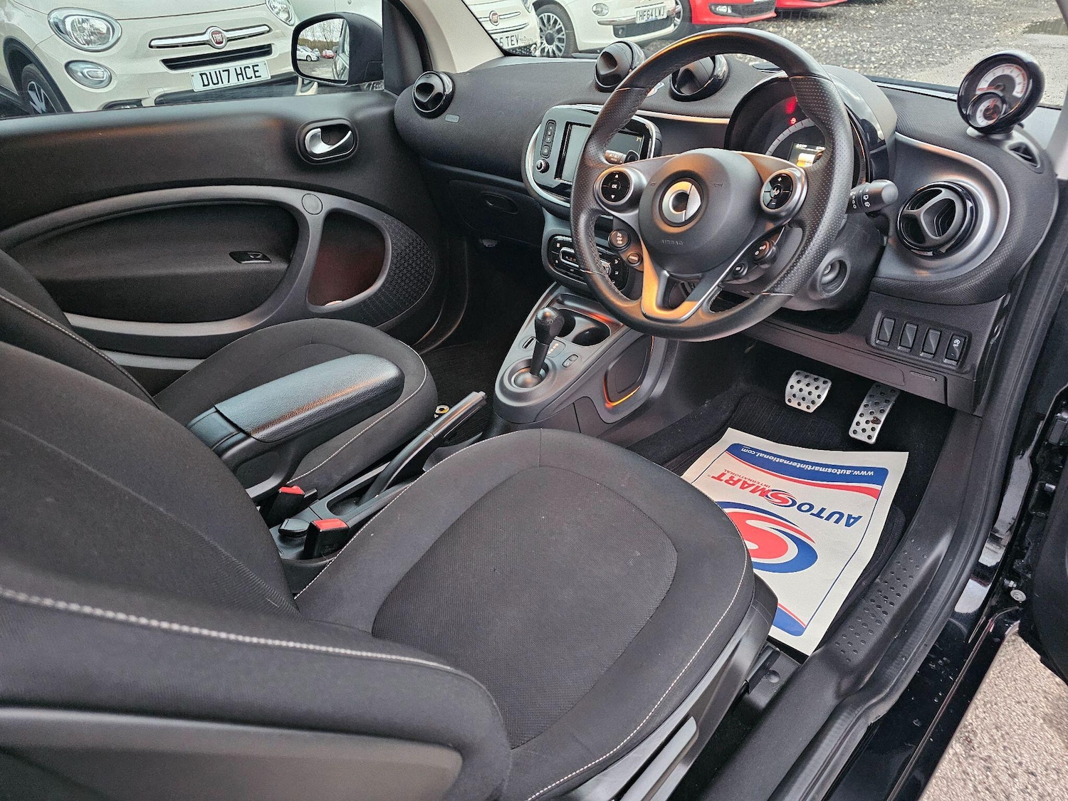 Used smart fortwo 2019 for sale - 76634033: Photo 5