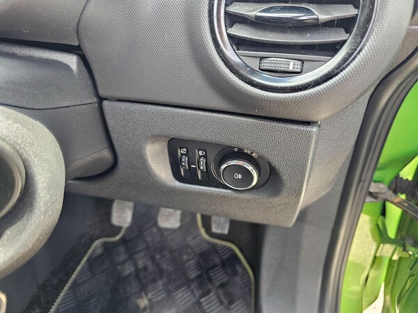 Used Vauxhall Corsa 2014 for sale - 74965978: Photo 14