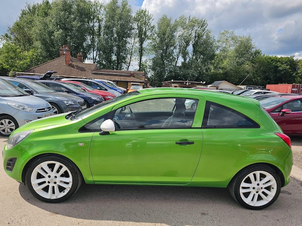 Used Vauxhall Corsa 2014 for sale - 74965978: Photo 2