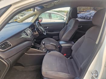 Used Kia Carens 2018 for sale - 79635203: Photo
