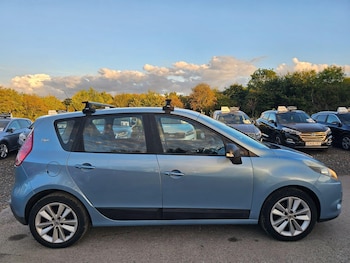 Used Renault Scenic 2010 for sale - 75866859: Photo