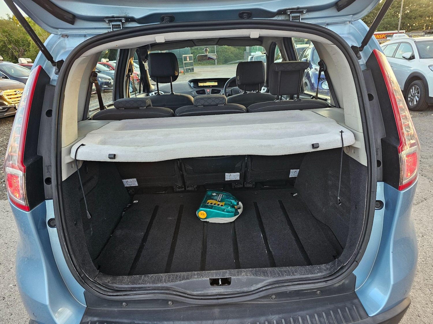 Vehicle 28