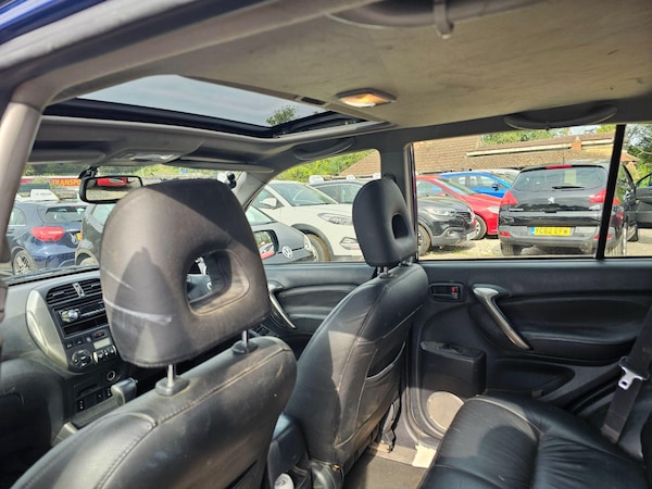 Used Toyota RAV4 2005 for sale - 75657932: Photo 16