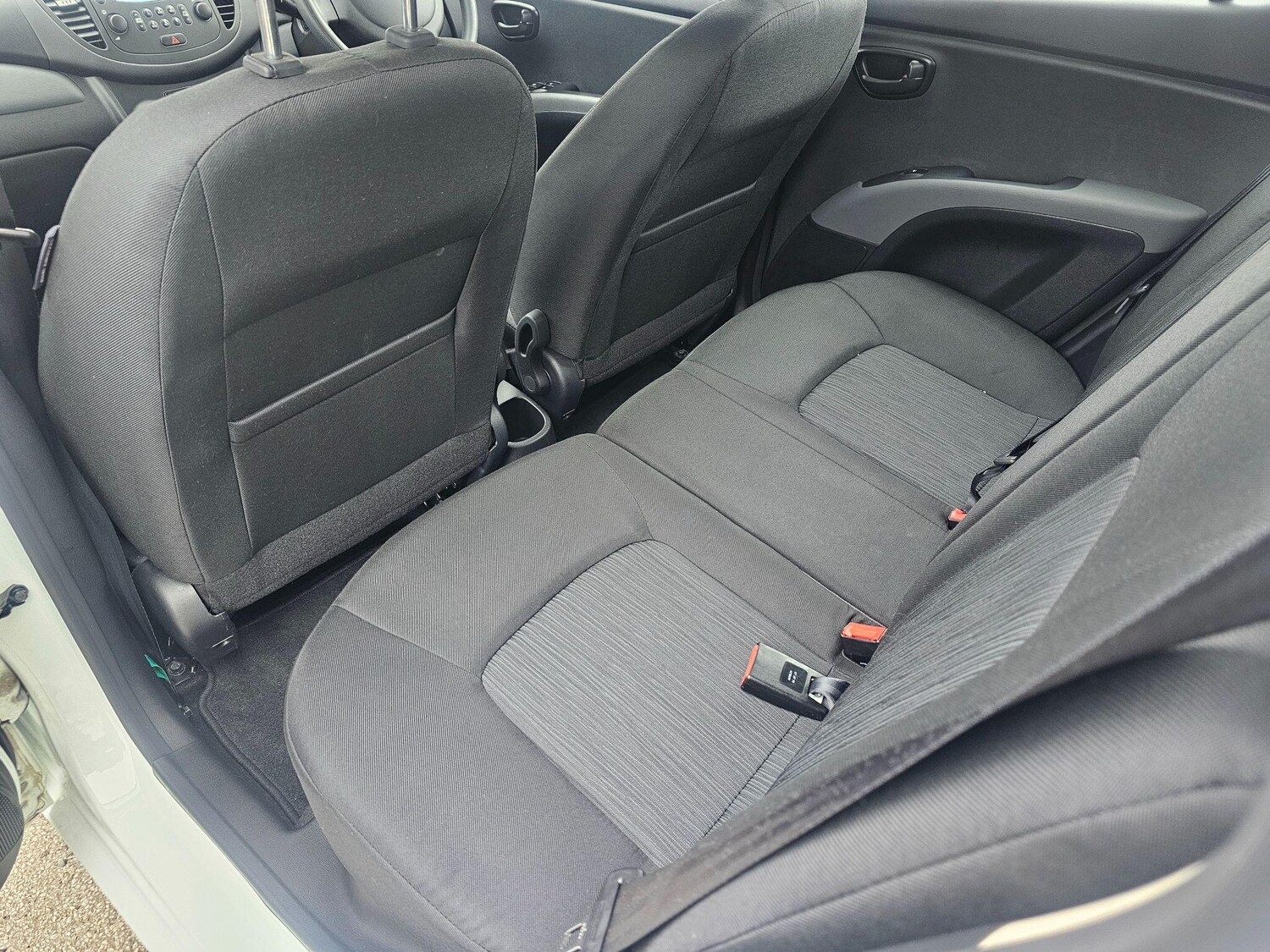Used Hyundai i10 2013 for sale - 76314928: Photo 18