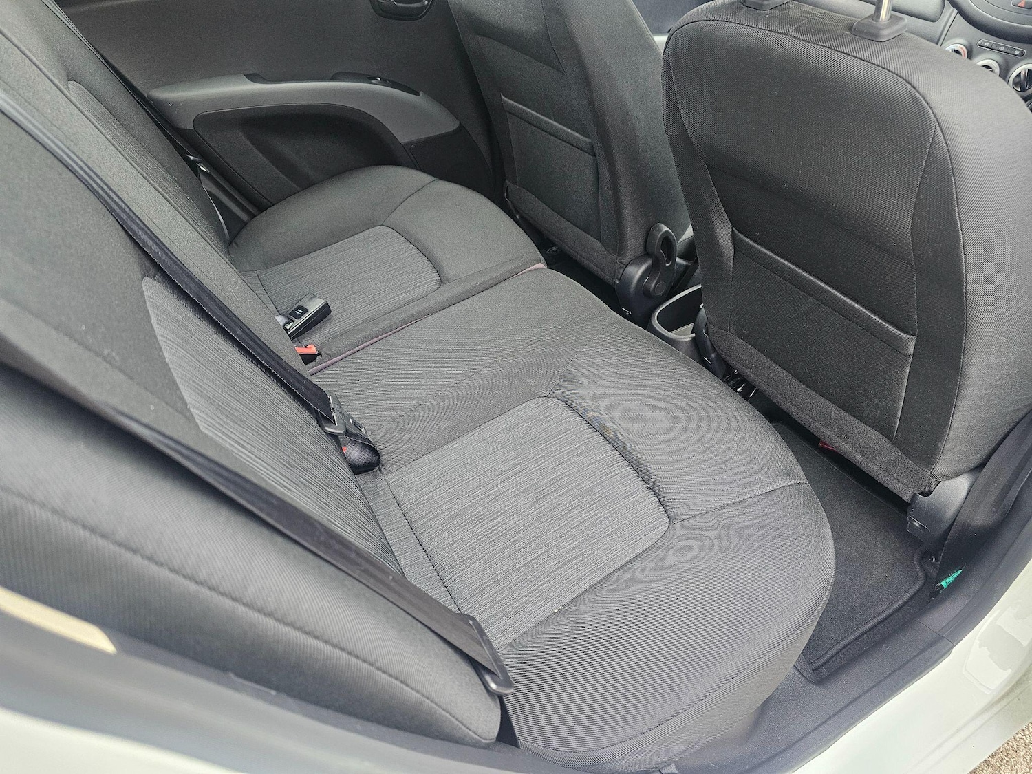 Used Hyundai i10 2013 for sale - 76314928: Photo 24