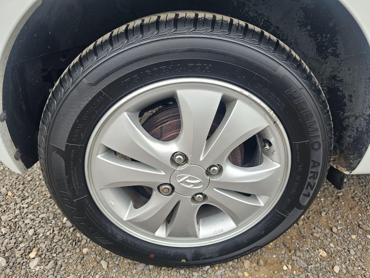 Used Hyundai i10 2013 for sale - 76314928: Photo 34