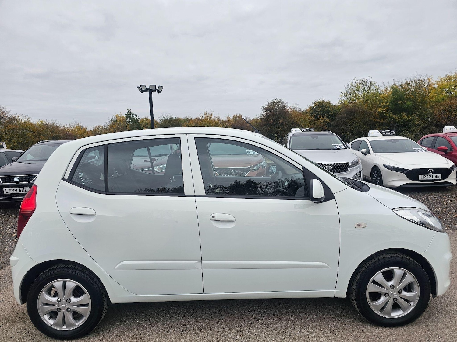 Used Hyundai i10 2013 for sale - 76314928: Photo 8