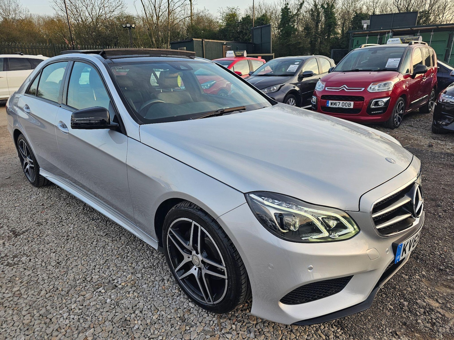 Used Mercedes-Benz E Class 2016 for sale - 77940747: Photo 11