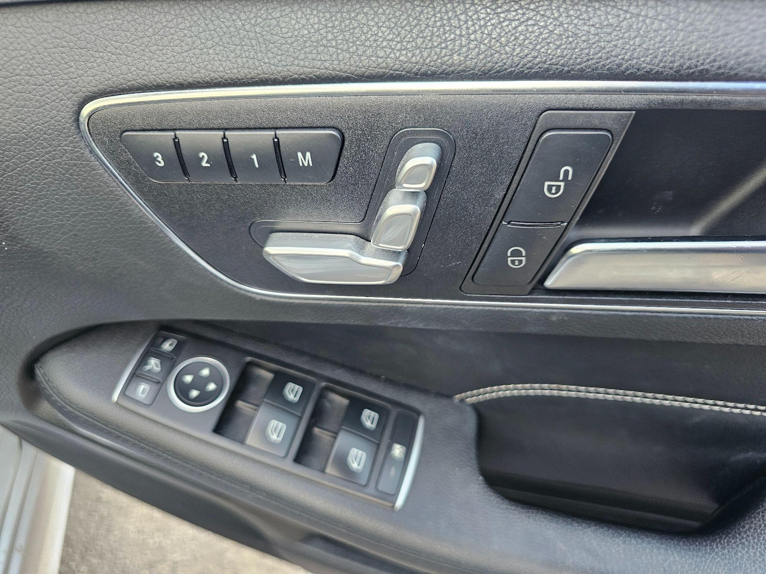 Used Mercedes-Benz E Class 2016 for sale - 77940747: Photo 22