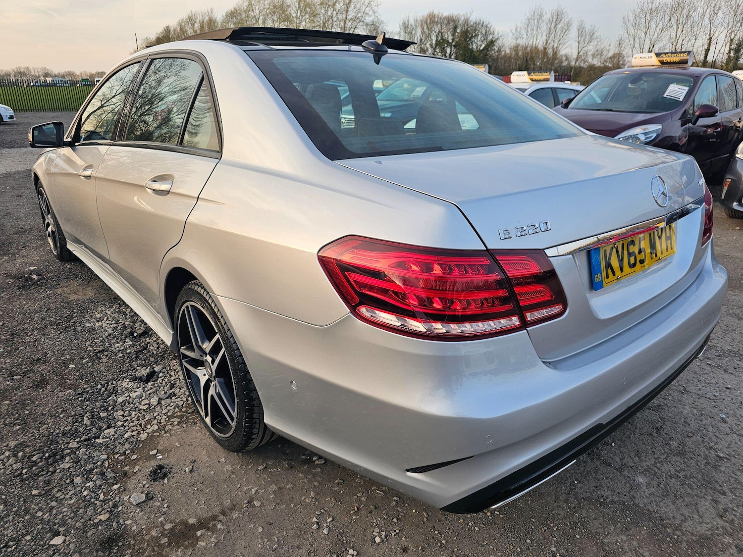 Used Mercedes-Benz E Class 2016 for sale - 77940747: Photo 9