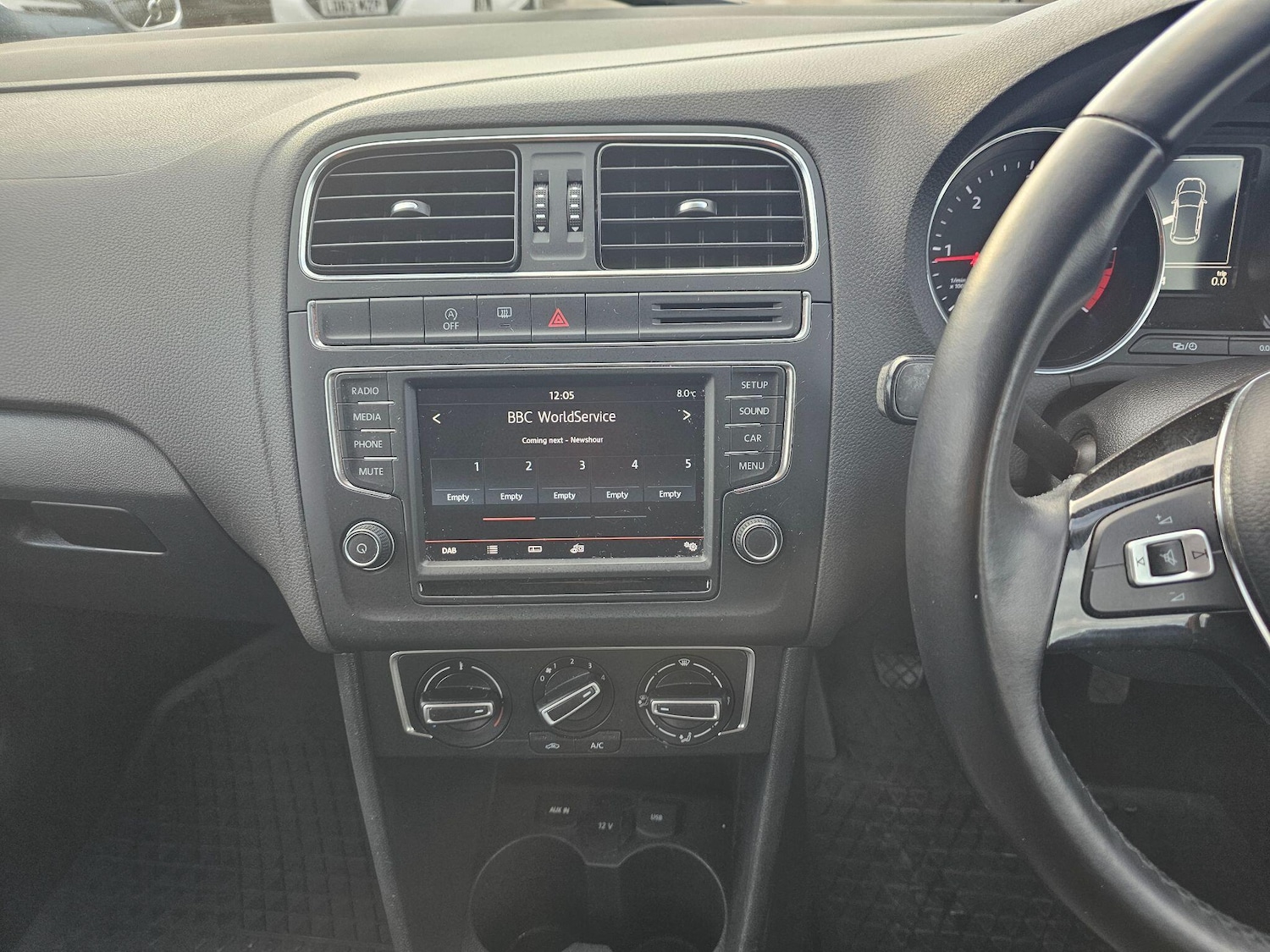 Used Volkswagen Polo for sale - 76992231: Photo 13