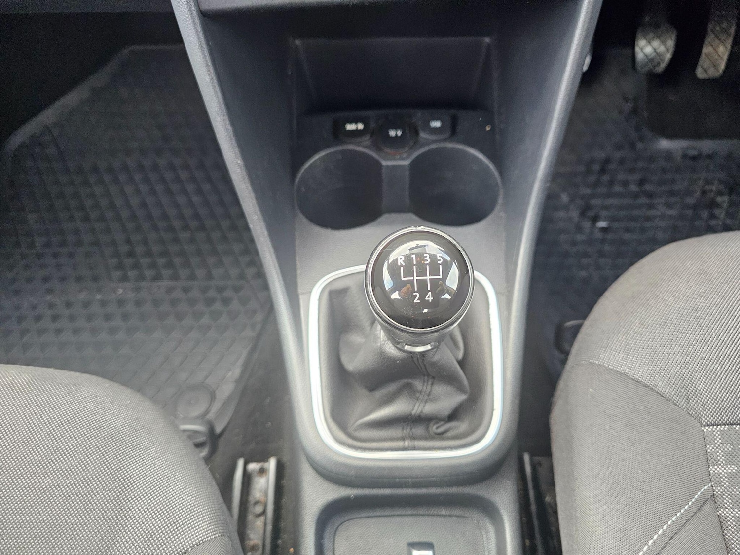 Used Volkswagen Polo for sale - 76992231: Photo 14