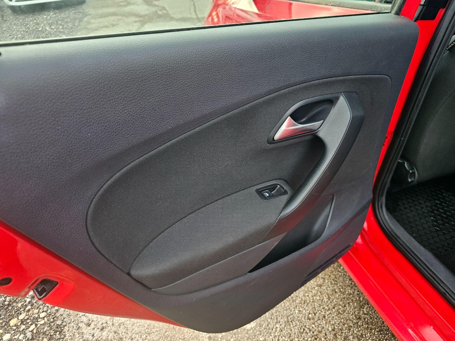 Used Volkswagen Polo for sale - 76992231: Photo 26