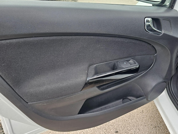 Used Vauxhall Corsa 2013 for sale - 76175133: Photo 21