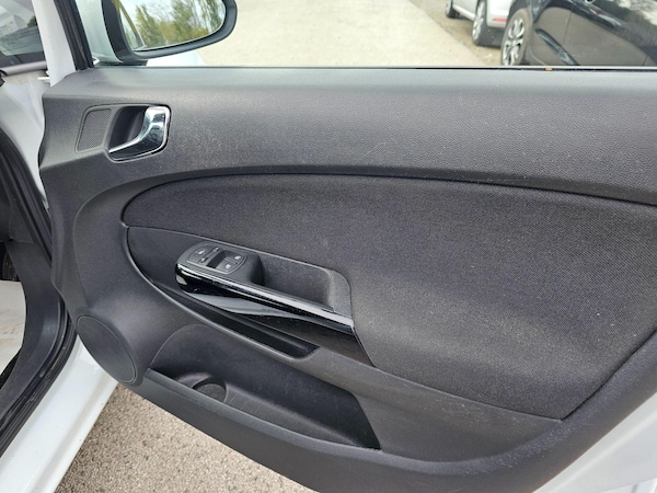 Used Vauxhall Corsa 2013 for sale - 76175133: Photo 22