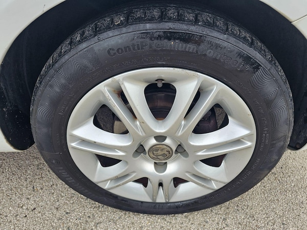 Used Vauxhall Corsa 2013 for sale - 76175133: Photo 26