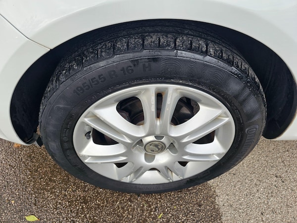 Used Vauxhall Corsa 2013 for sale - 76175133: Photo 27