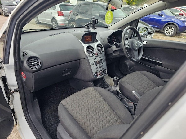 Used Vauxhall Corsa 2013 for sale - 76175133: Photo 4