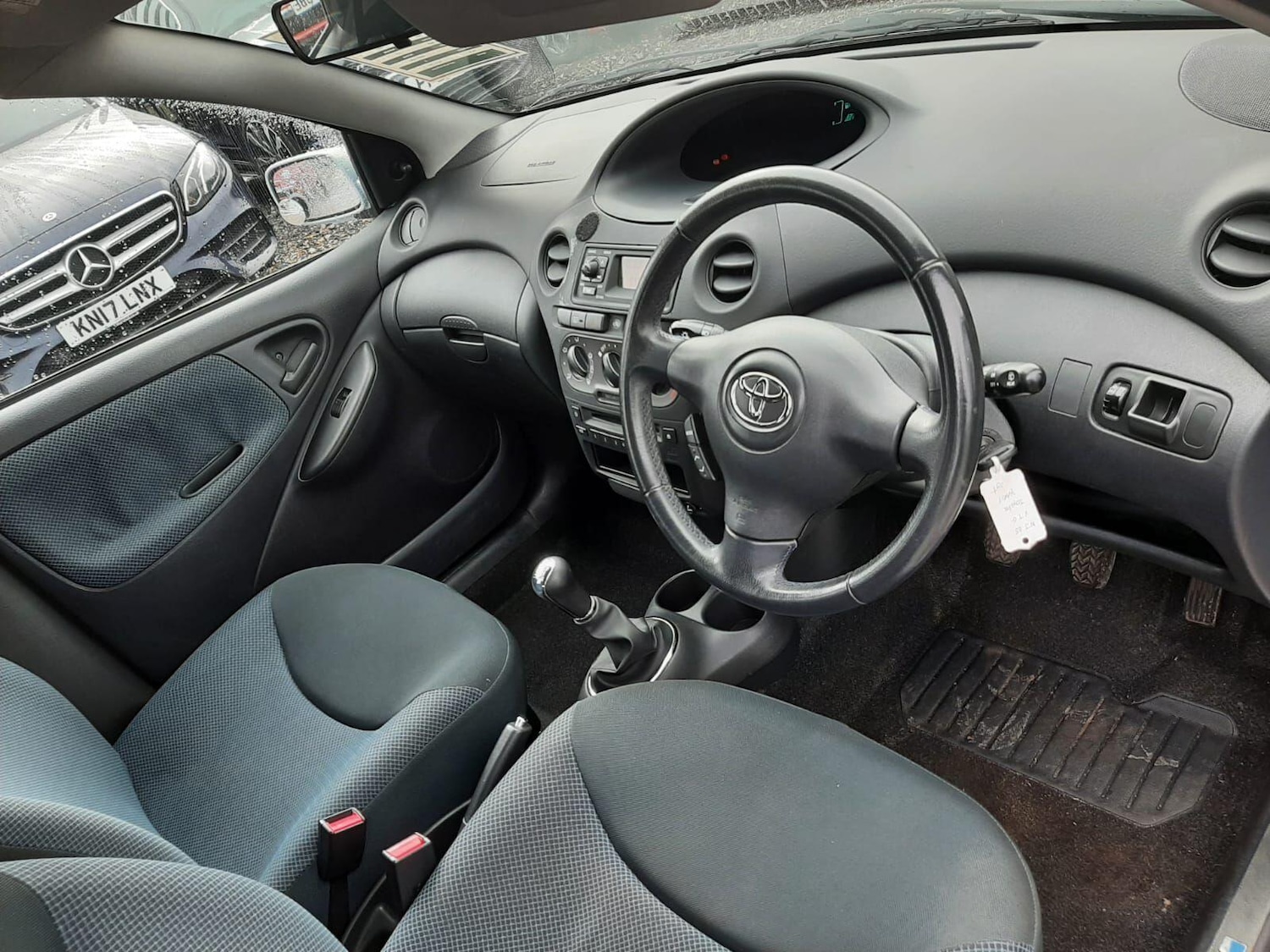 Used Toyota Yaris 2005 for sale - 77657563: Photo 14