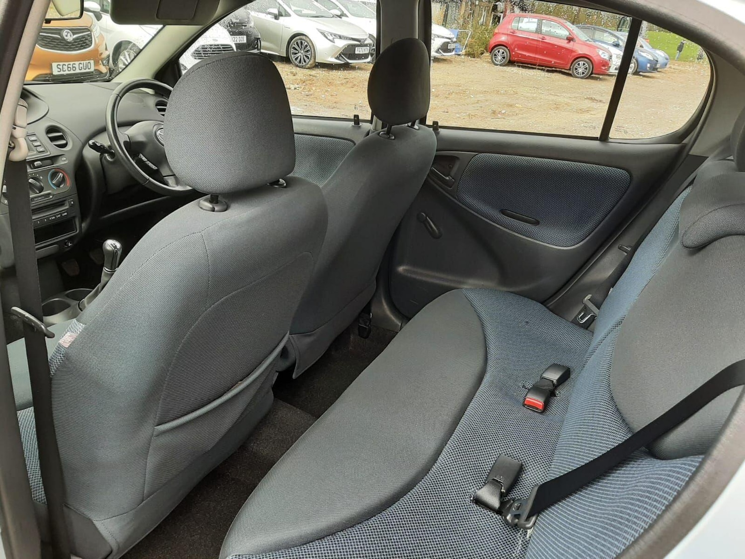 Used Toyota Yaris 2005 for sale - 77657563: Photo 17