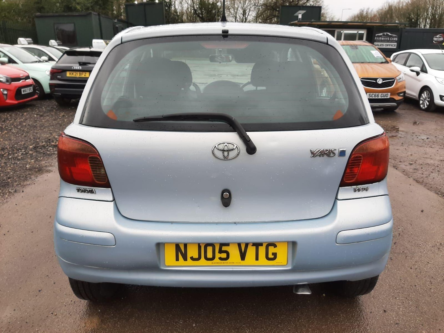 Used Toyota Yaris 2005 for sale - 77657563: Photo 4