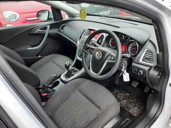 Used Vauxhall Astra 2014 for sale - 77510334: Photo