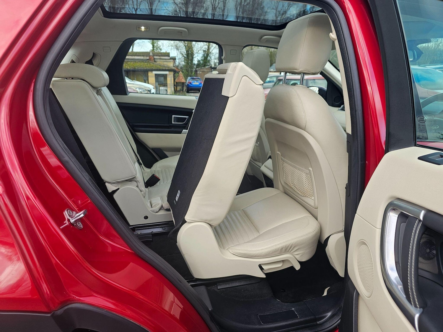 Used Land Rover Discovery Sport 2016 for sale - 76667053: Photo 19