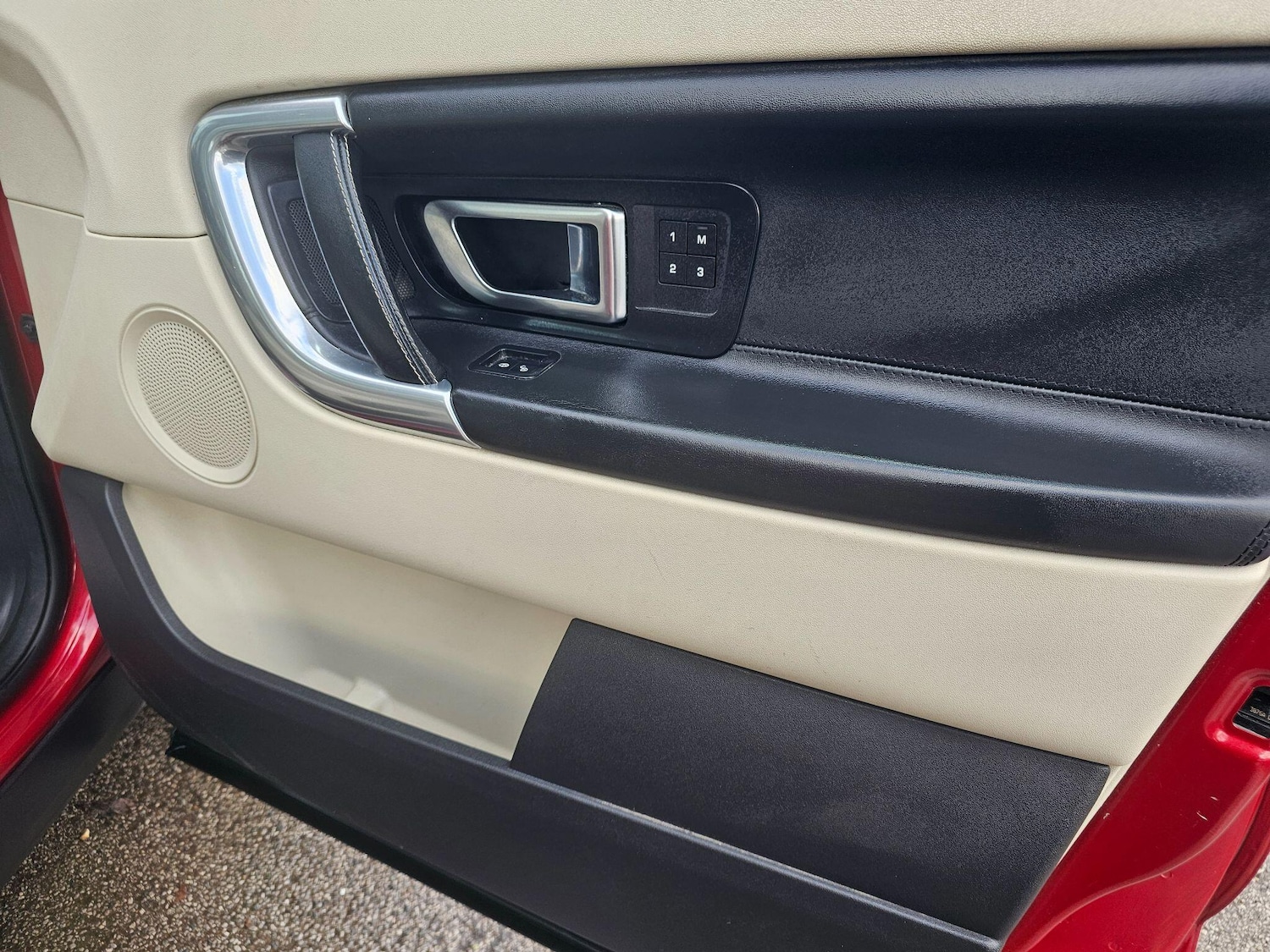 Used Land Rover Discovery Sport 2016 for sale - 76667053: Photo 32