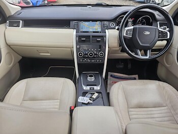 Used Land Rover Discovery Sport 2016 for sale - 76667053: Photo