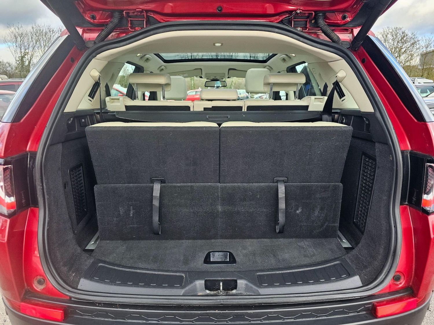 Used Land Rover Discovery Sport 2016 for sale - 76667053: Photo 40