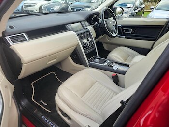 Used Land Rover Discovery Sport 2016 for sale - 76667053: Photo