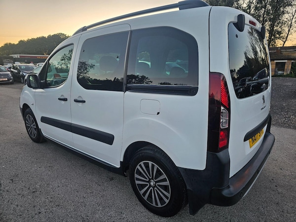 Used Peugeot Partner Tepee 2017 for sale - 76072233: Photo 10