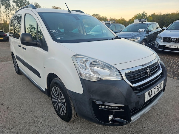 Used Peugeot Partner Tepee 2017 for sale - 76072233: Photo 11