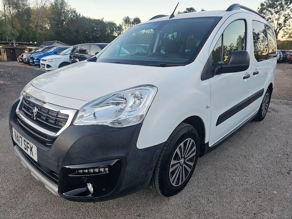 Used Peugeot Partner Tepee 2017 for sale - 76072233: Photo 12