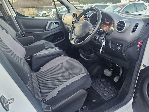 Used Peugeot Partner Tepee 2017 for sale - 76072233: Photo 28