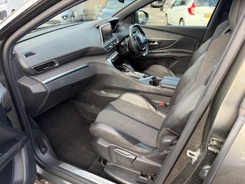 Used Peugeot 5008 2018 for sale - 79441514: Photo