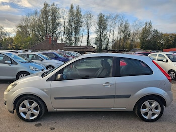Used Ford Fiesta 2006 for sale - 76336975: Photo