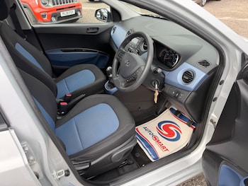 Used Hyundai i10 2014 for sale - 79533063: Photo