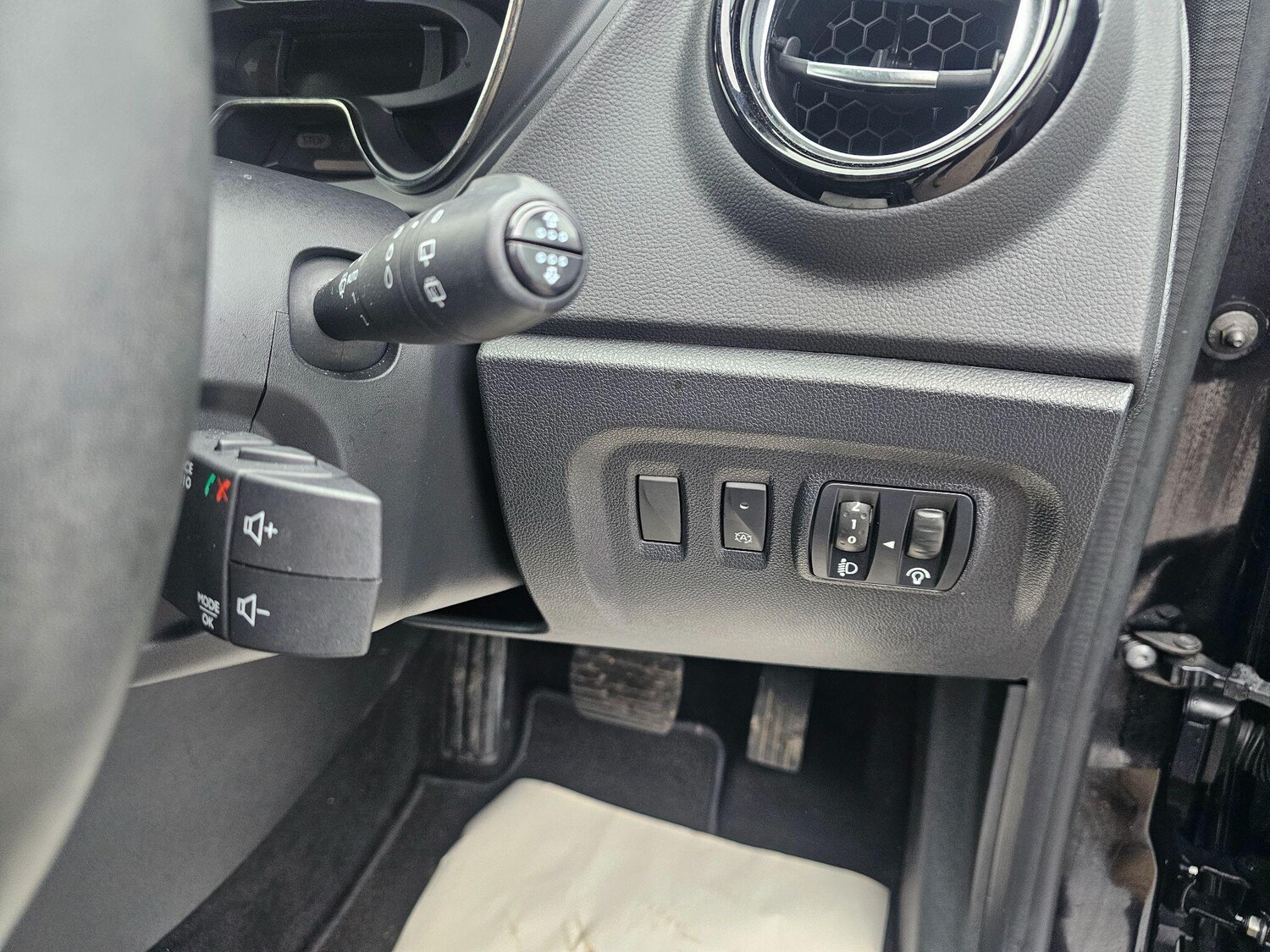 Used Renault Captur 2022 for sale - 77376020: Photo 15