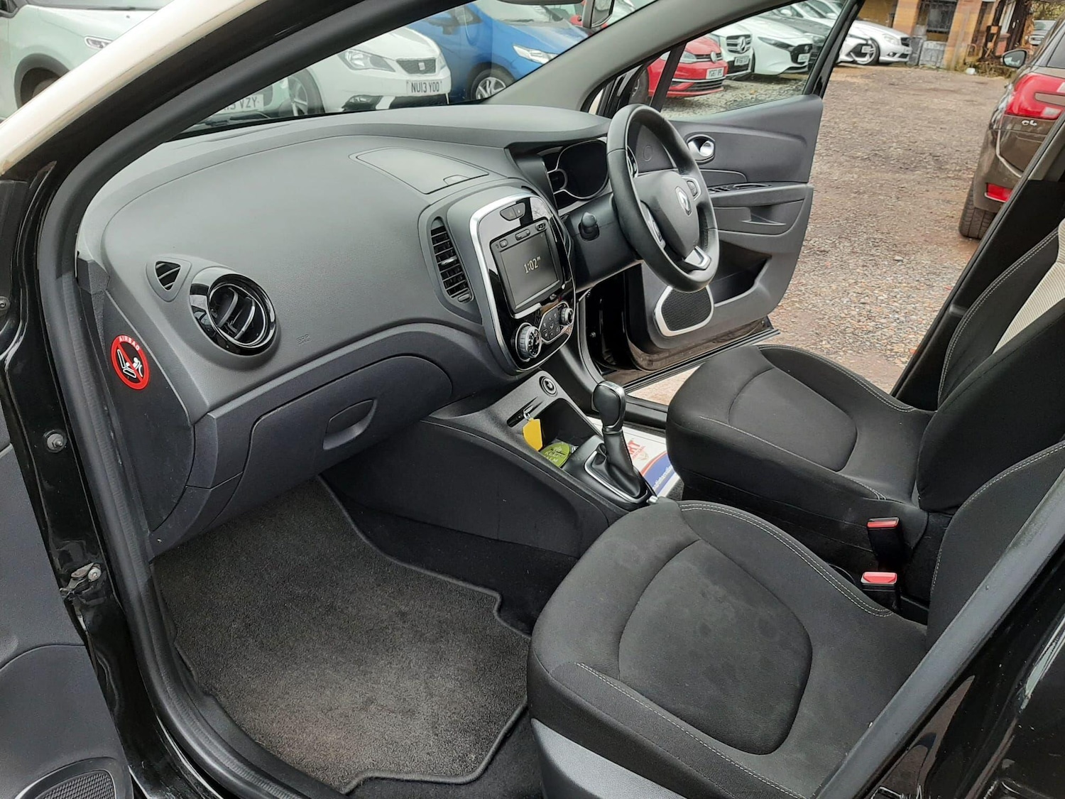 Used Renault Captur 2022 for sale - 77376020: Photo 4