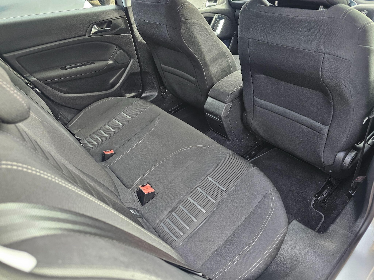 Used Peugeot 308 2014 for sale - 77377599: Photo 5