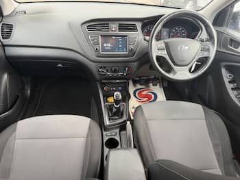 Used Hyundai i20 2020 for sale - 79677612: Photo