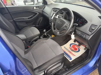 Used Hyundai i20 2020 for sale - 79677612: Photo