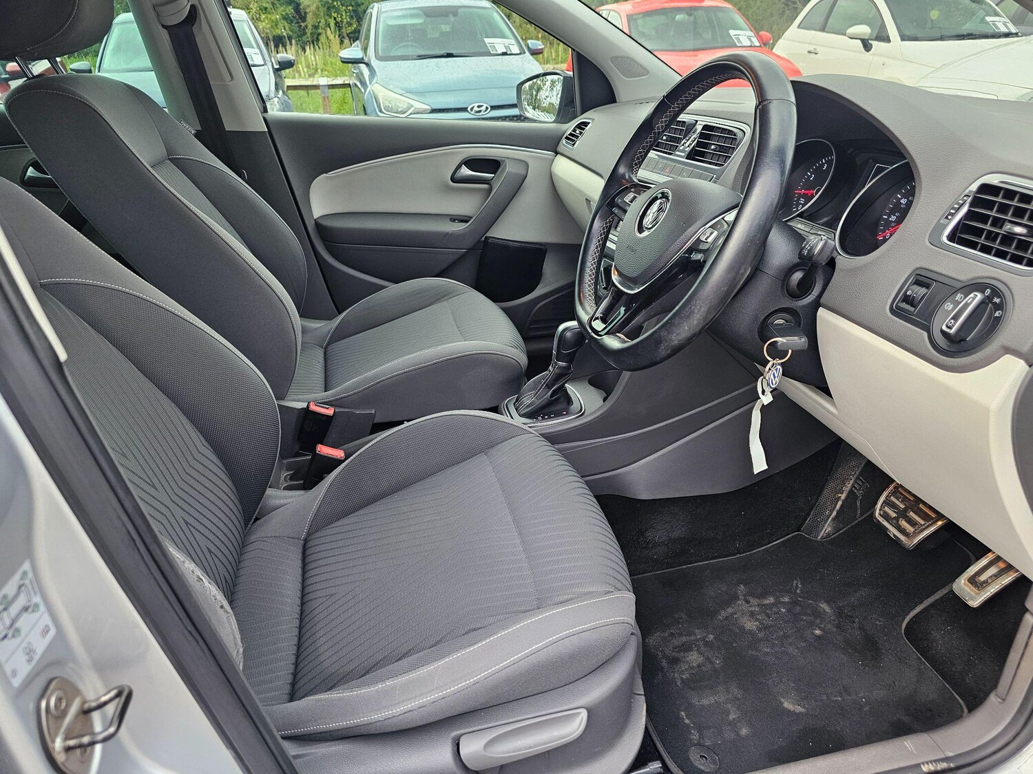 Used Volkswagen Polo 2015 for sale - 75906038: Photo 25