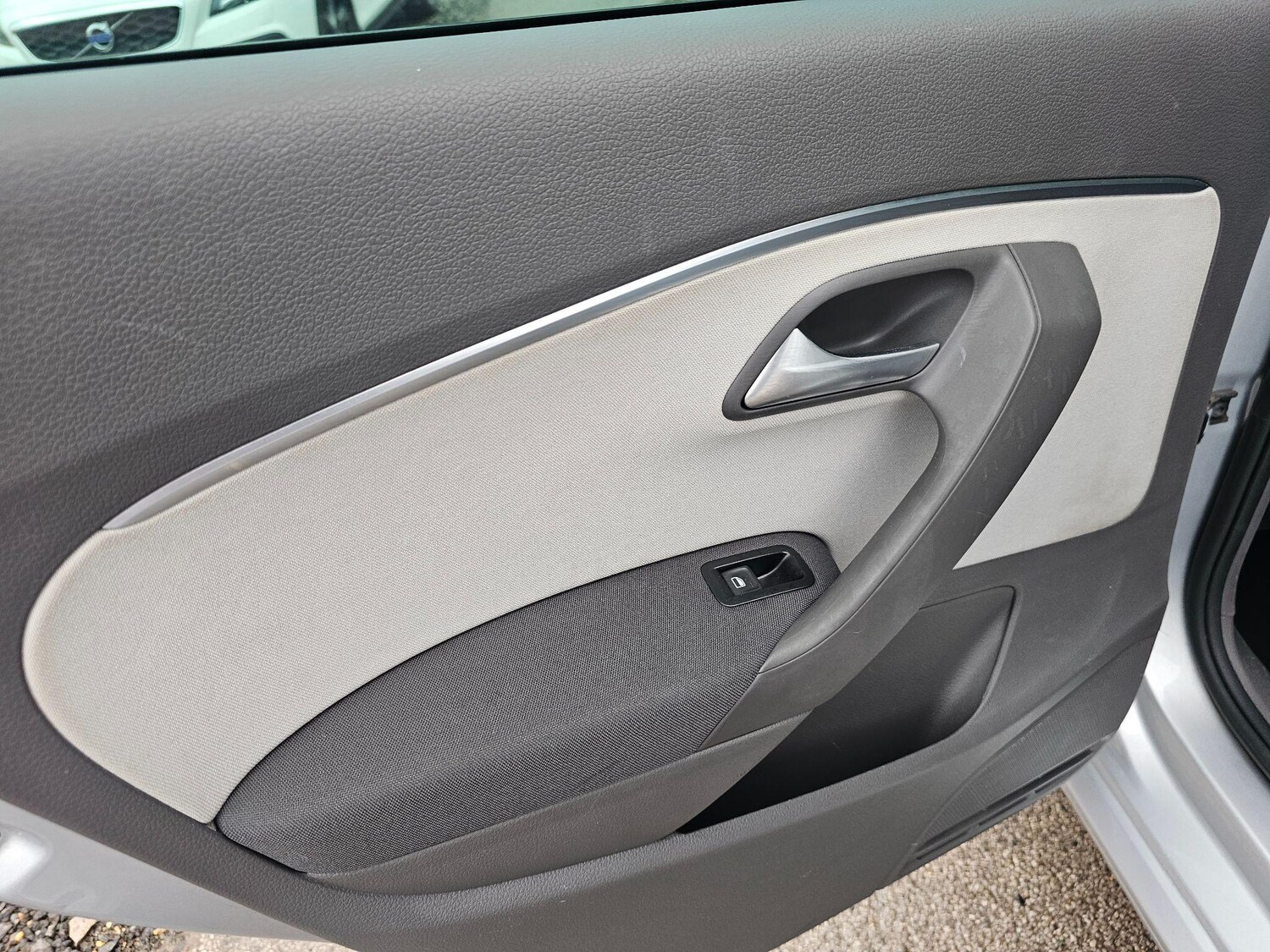 Used Volkswagen Polo 2015 for sale - 75906038: Photo 29