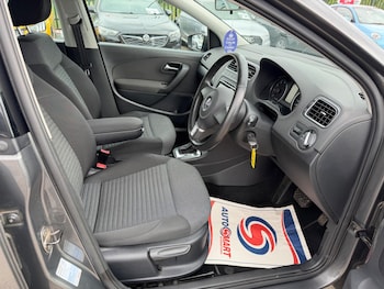 Used Volkswagen Polo 2010 for sale - 78965651: Photo