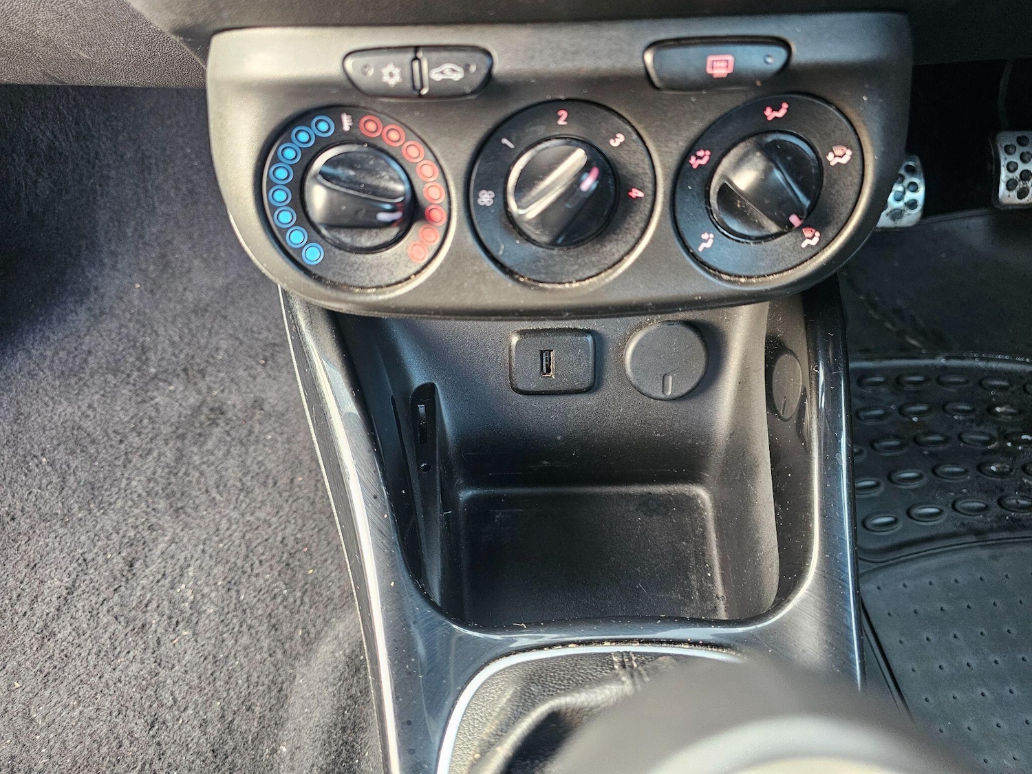 Used Vauxhall ADAM 2017 for sale - 76702098: Photo 20