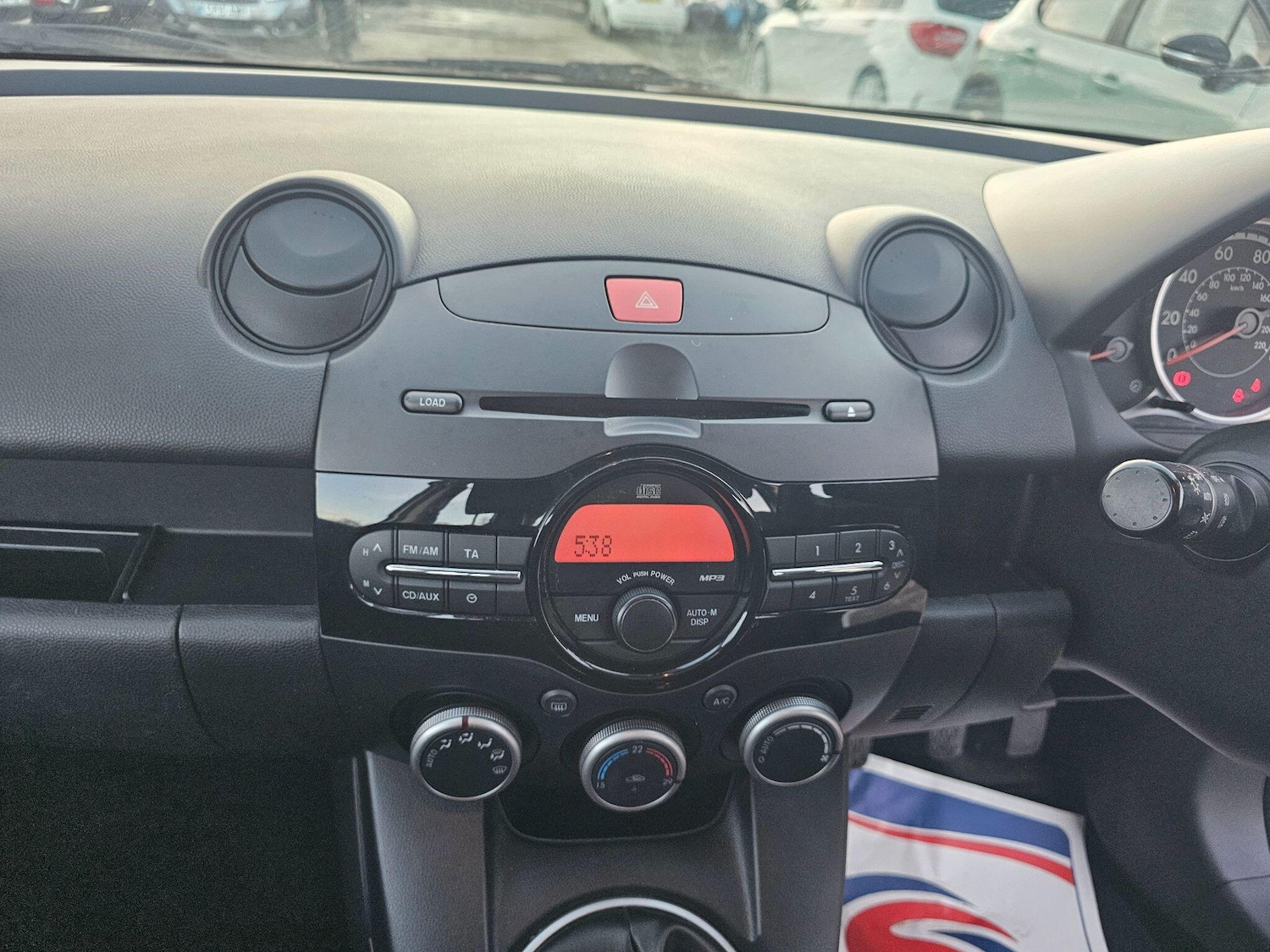 Used Mazda Mazda2 2012 for sale - 77358866: Photo 13