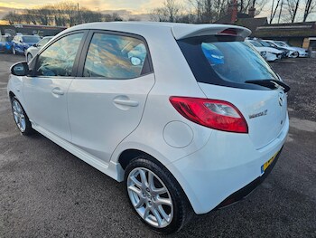 Used Mazda Mazda2 2012 for sale - 77358866: Photo